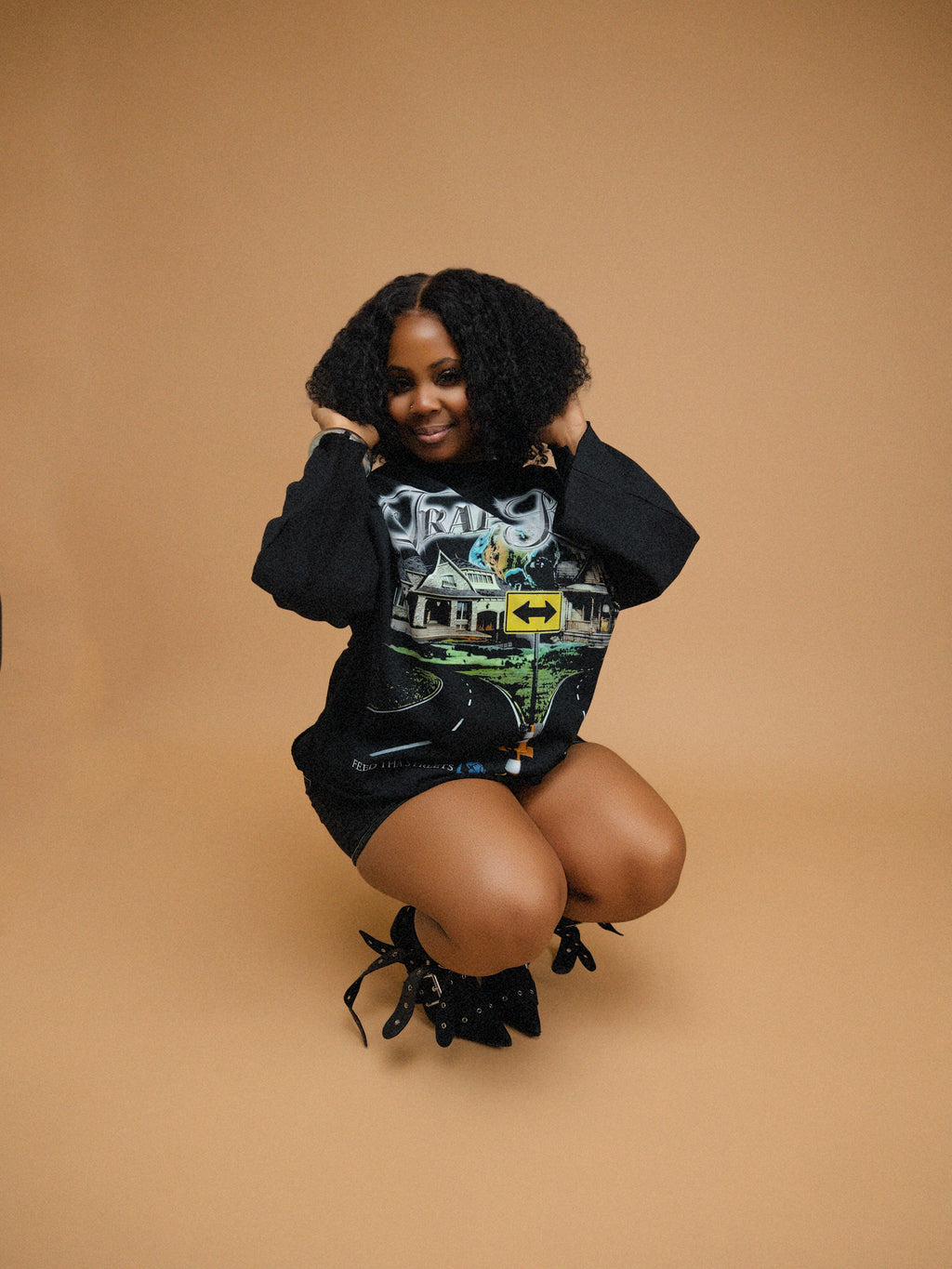 BLACK "CROSSROADS" SWEATSHIRT